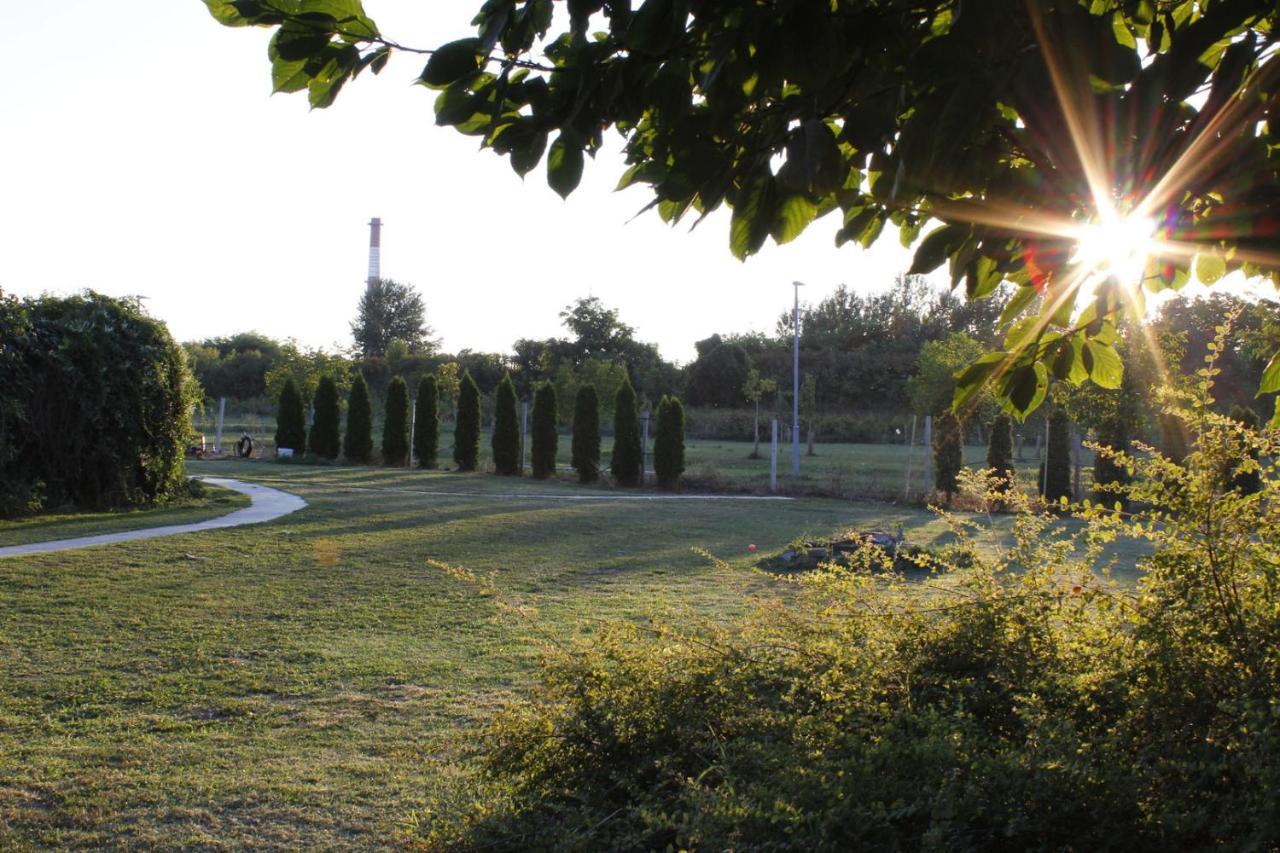 Apartments Osijek By The River Εξωτερικό φωτογραφία